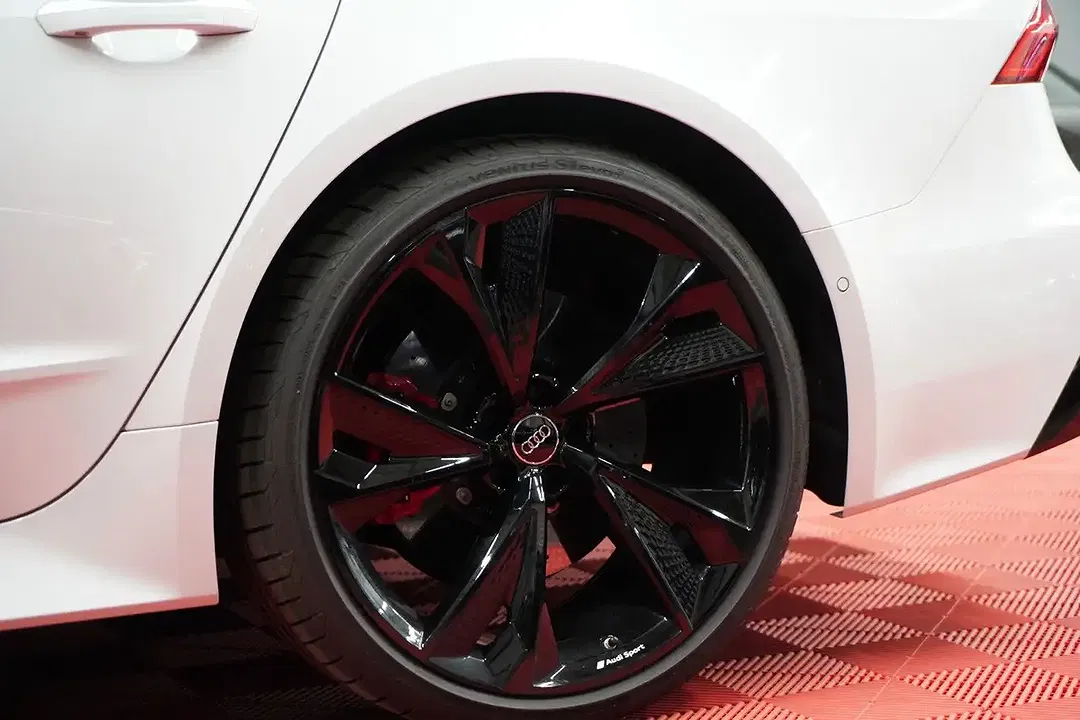Audi RS7 - Thumbnail 11