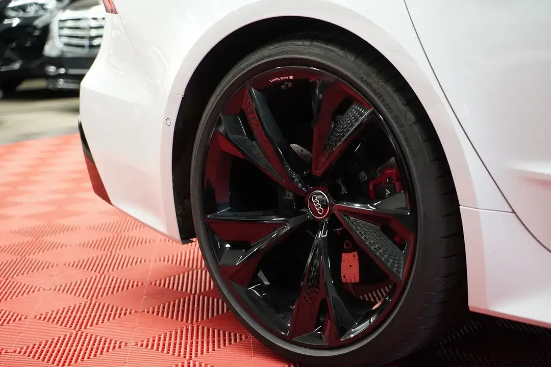 Audi RS7 - Thumbnail 6