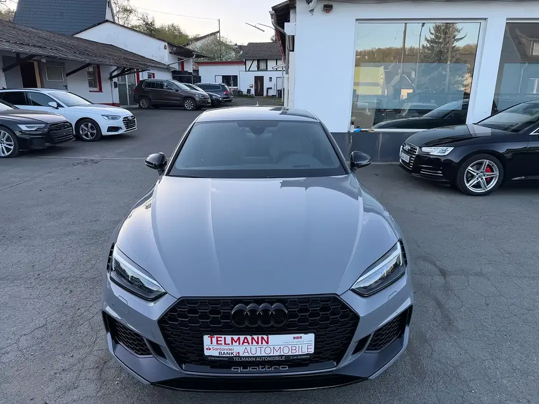 Audi RS5 - Thumbnail 2