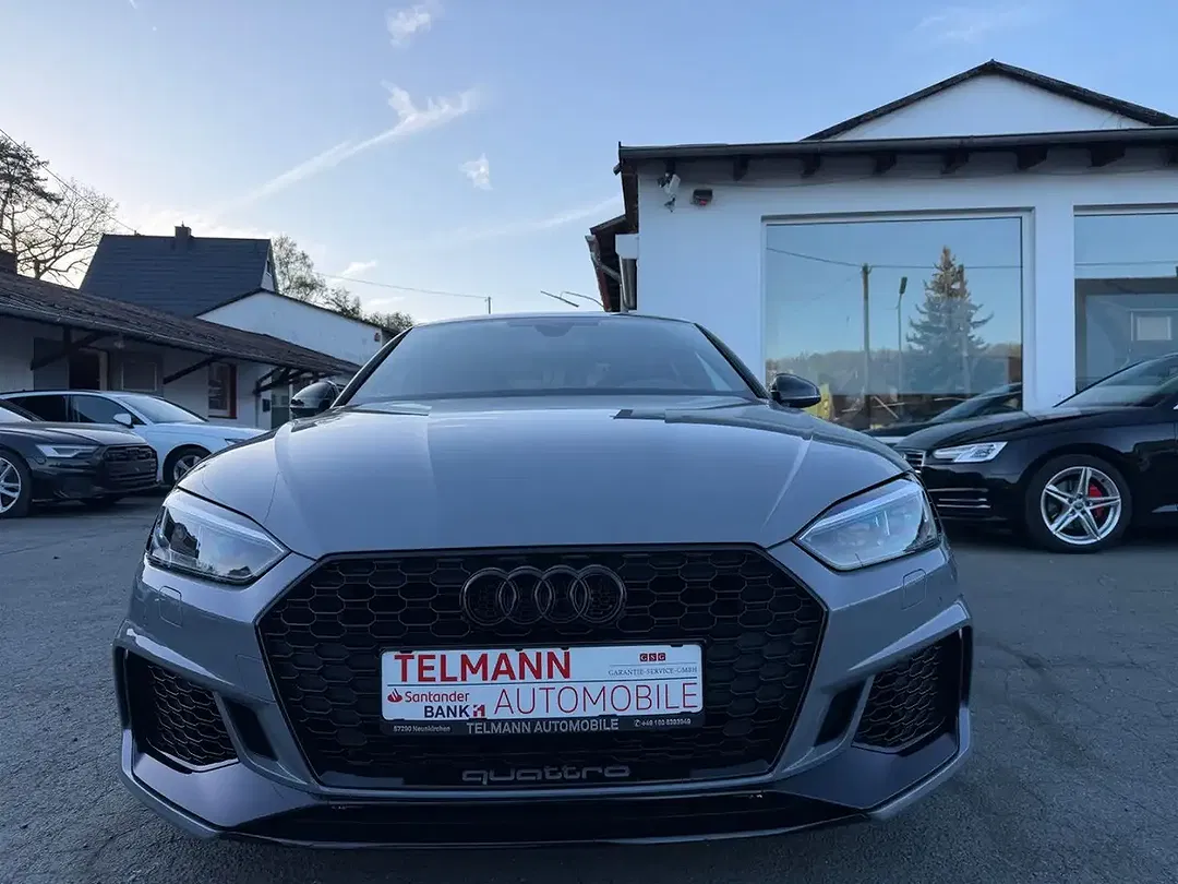 Audi RS5 - Thumbnail 3