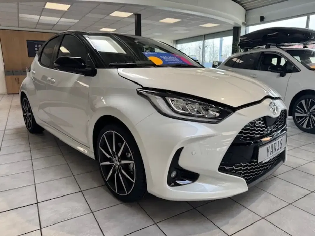 Toyota Yaris - Thumbnail 1