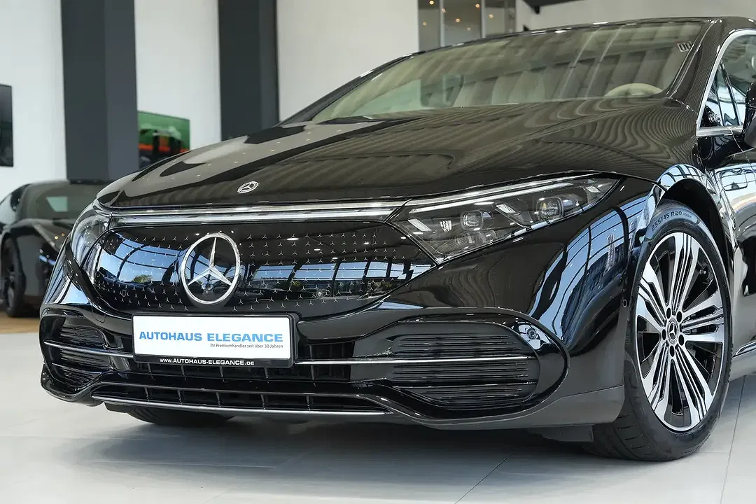 Mercedes-Benz EQS - Thumbnail 9