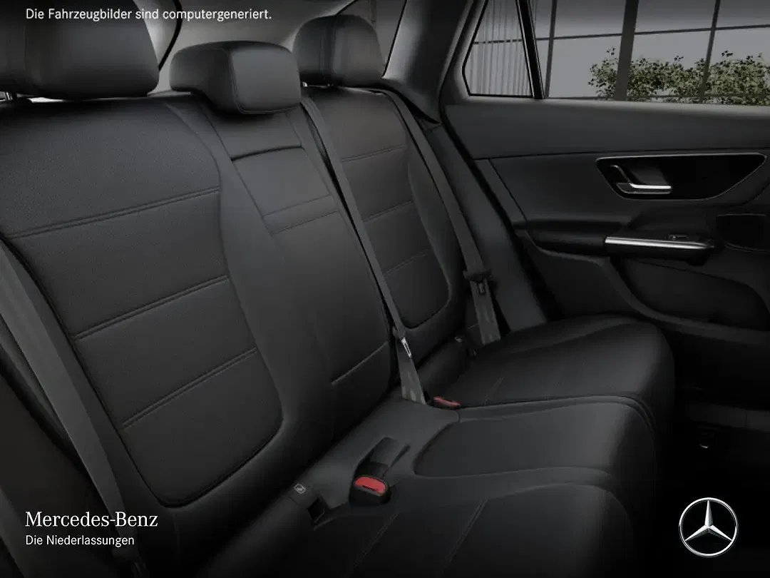 Mercedes-Benz GLC 300 - Thumbnail 12