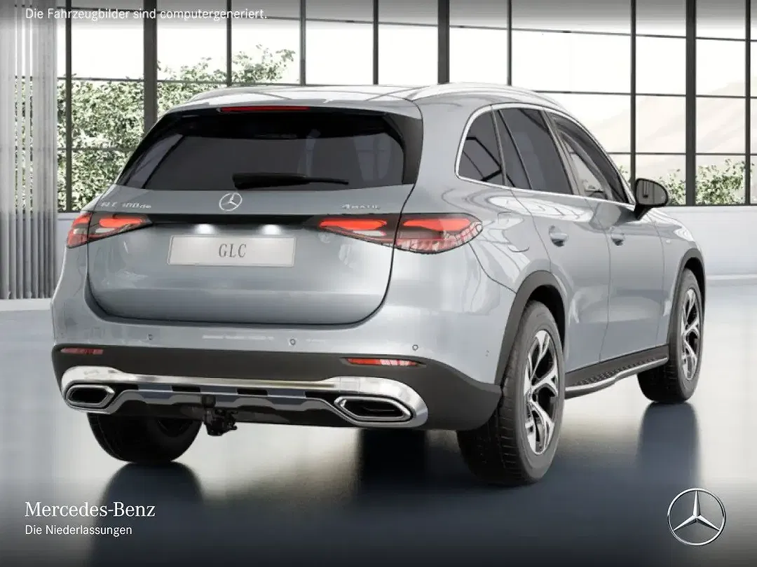 Mercedes-Benz GLC 300 - Thumbnail 4
