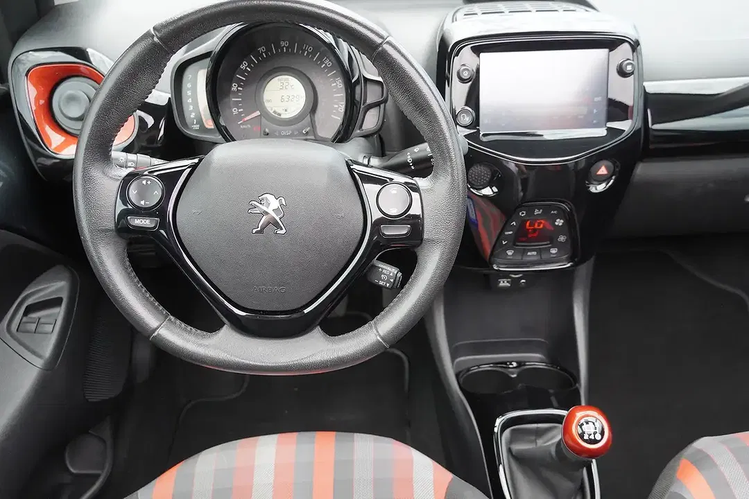 Peugeot 108 - Thumbnail 11