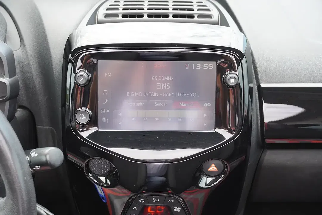 Peugeot 108 - Thumbnail 12