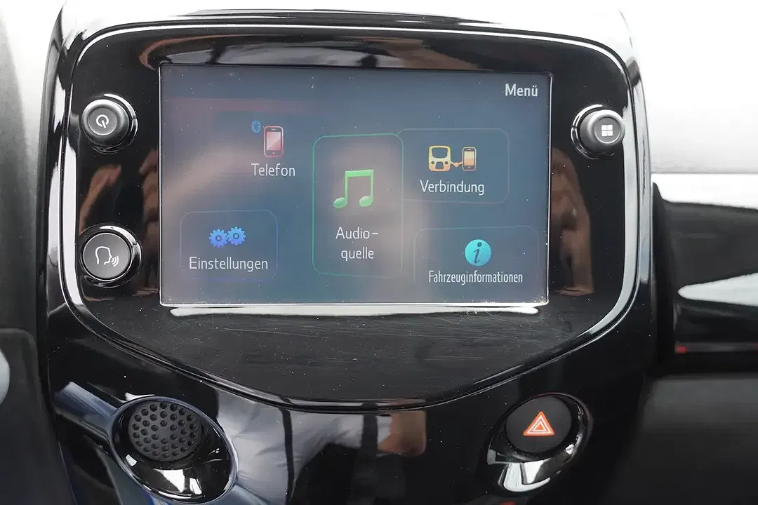 Peugeot 108 - Thumbnail 14