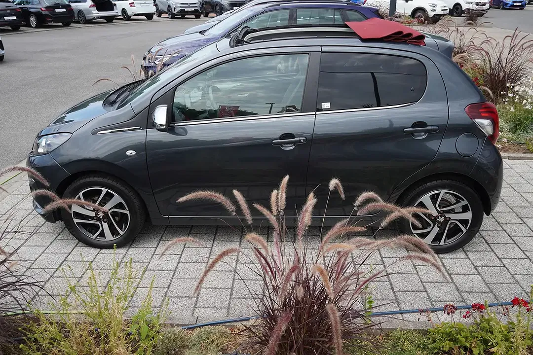Peugeot 108 - Thumbnail 4