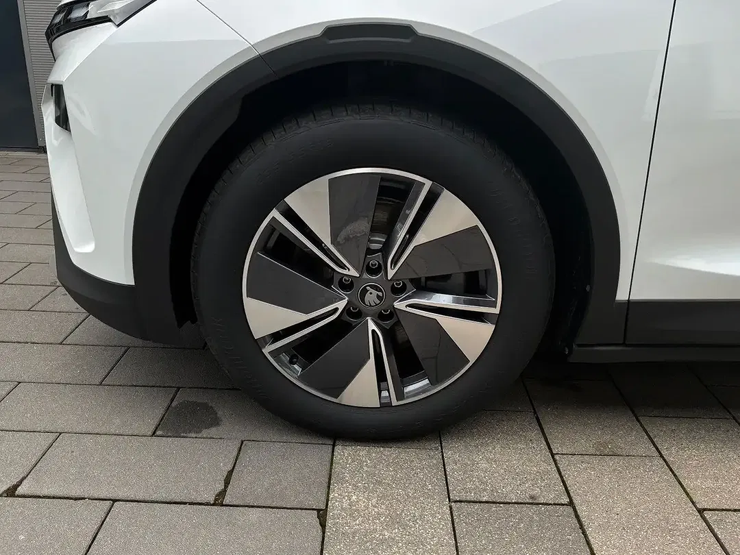 Skoda Elroq - Thumbnail 2