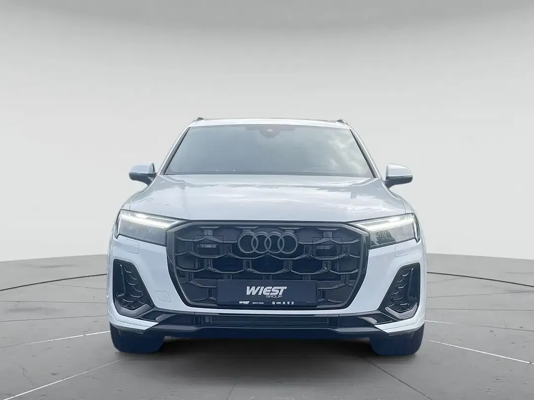 Audi Q7 - Thumbnail 3