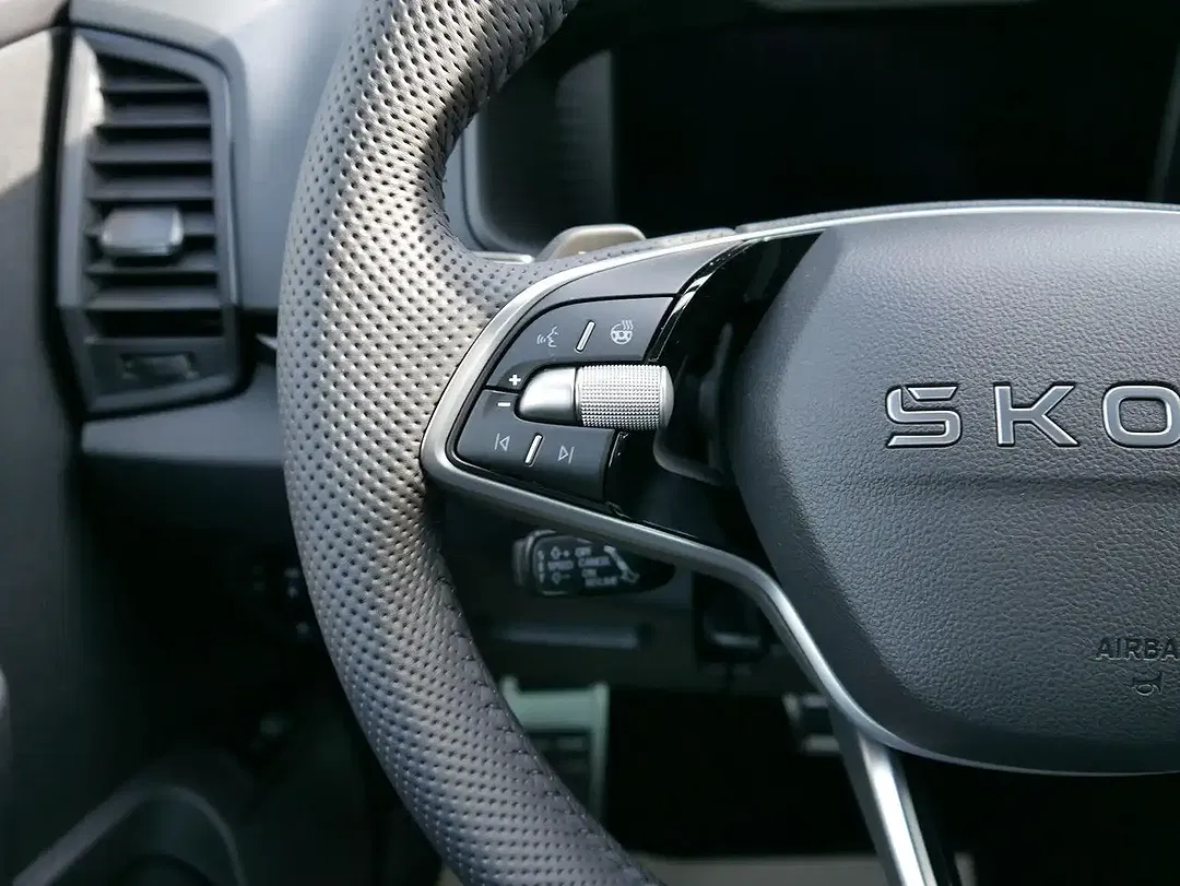 Skoda Karoq - Thumbnail 13