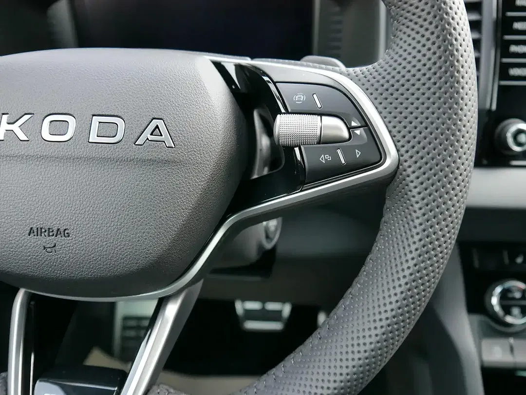 Skoda Karoq - Thumbnail 14