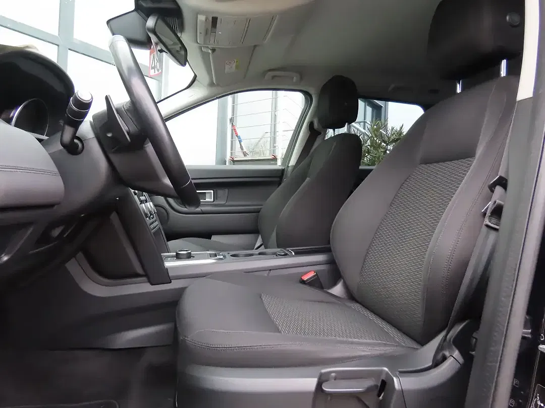 Land Rover Discovery - Thumbnail 13