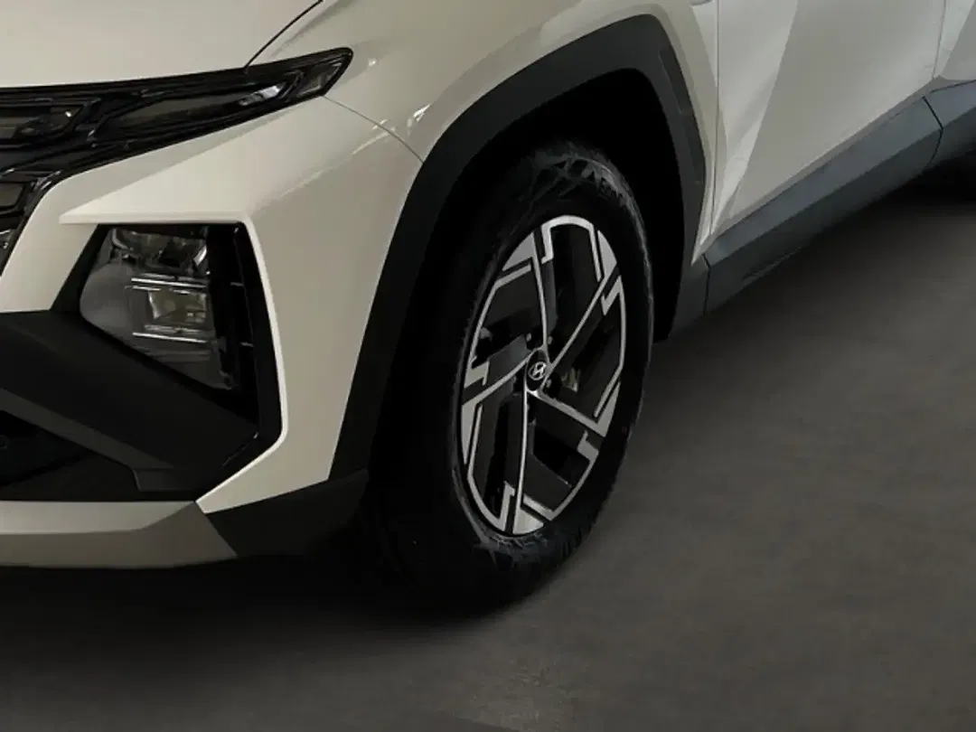 Hyundai TUCSON - Thumbnail 6