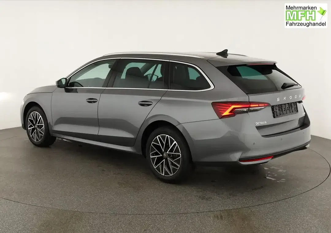 Skoda Octavia - Thumbnail 3