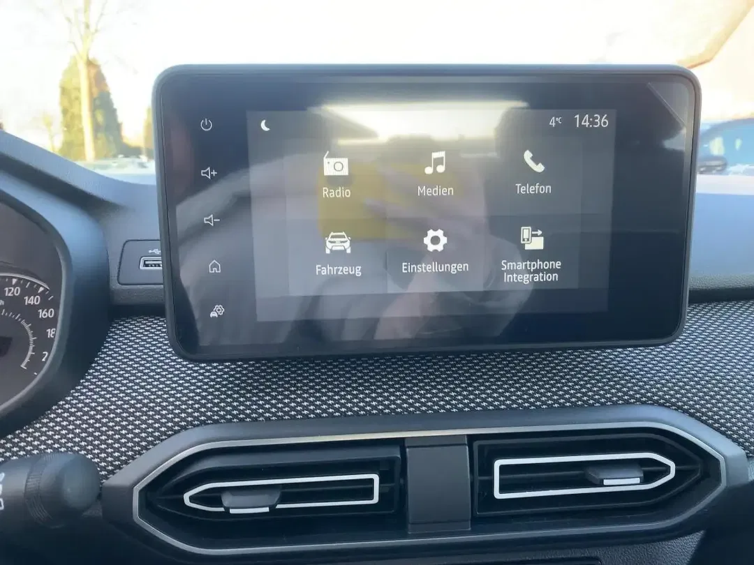 Dacia Sandero - Thumbnail 10