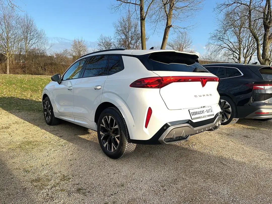 CUPRA Terramar - Thumbnail 2