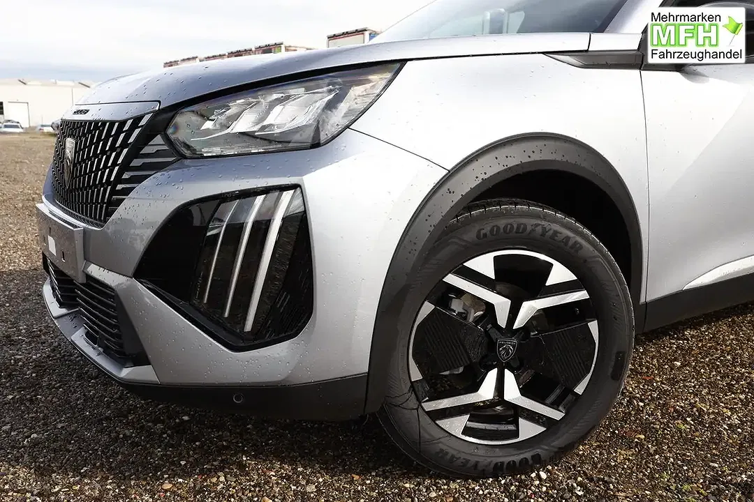 Peugeot 2008 - Thumbnail 4