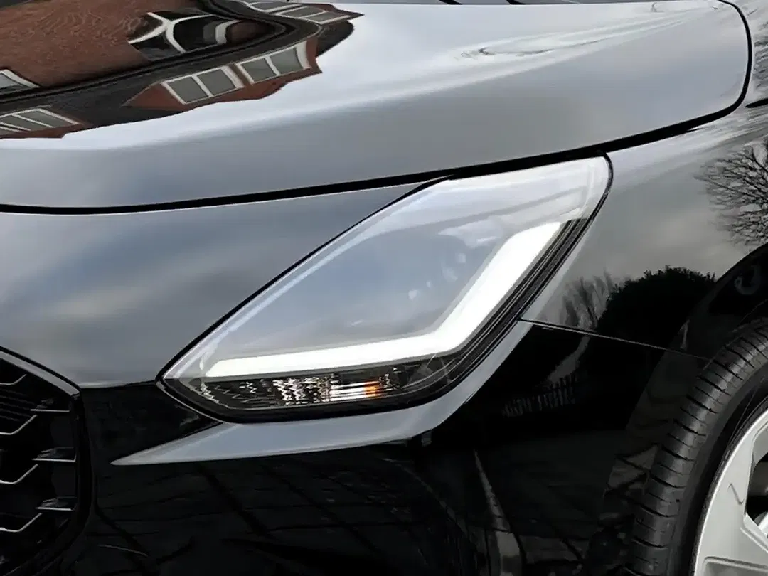 Suzuki Swift - Thumbnail 10