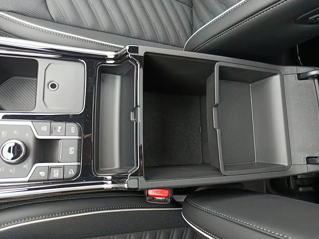 Kia Sorento - Thumbnail 10