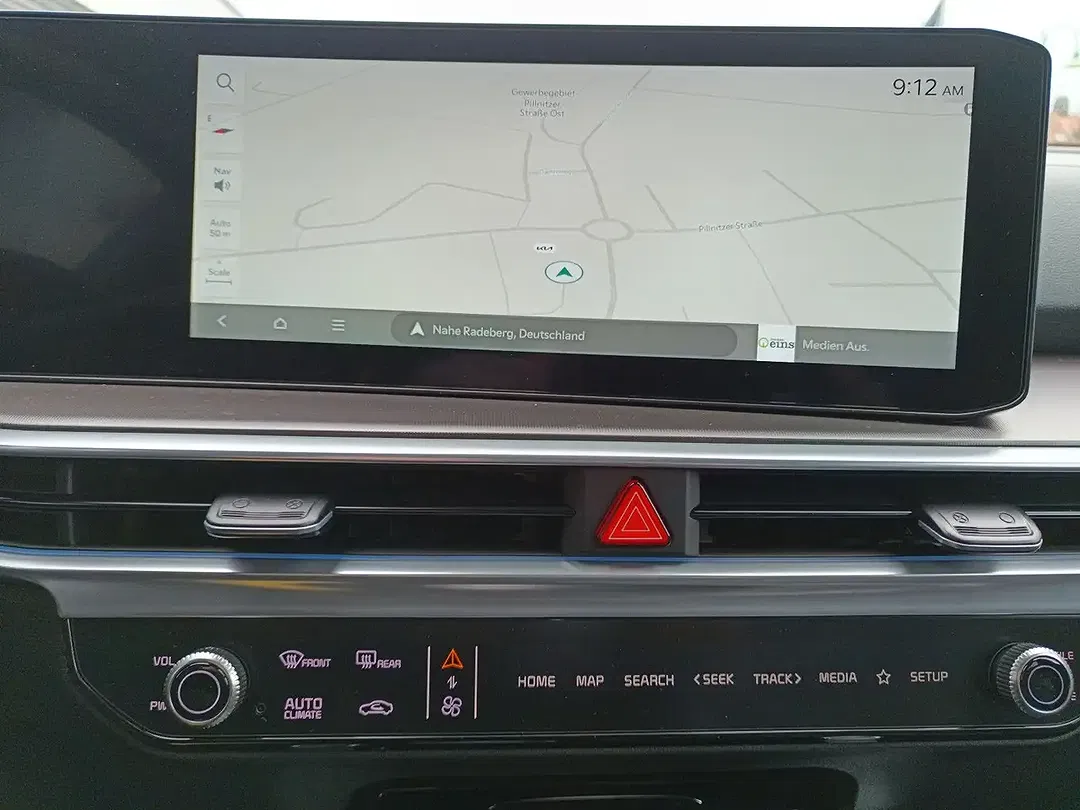 Kia Sorento - Thumbnail 8