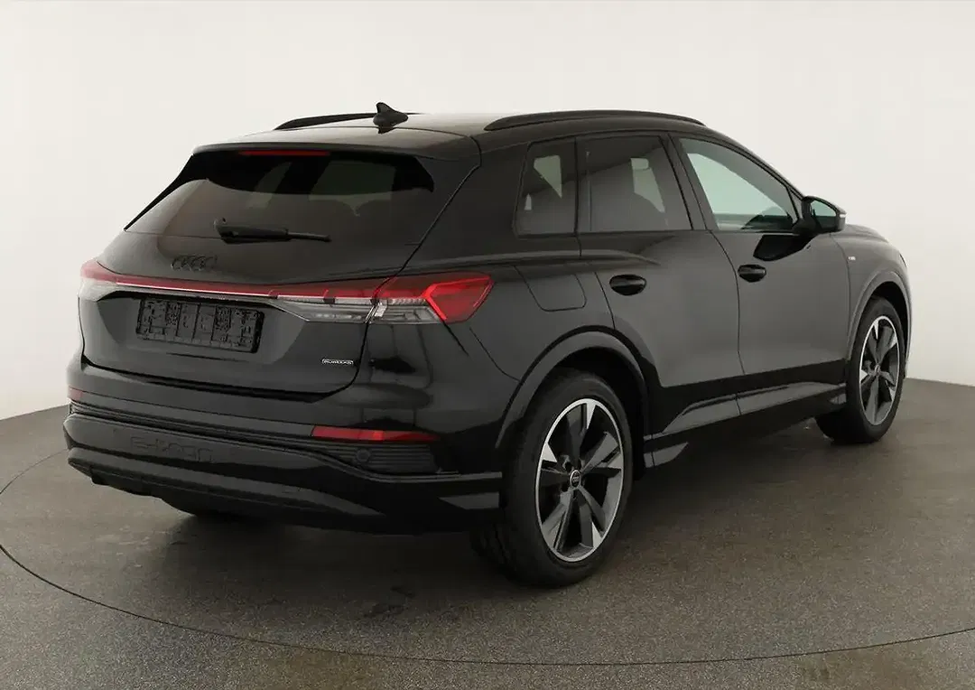 Audi Q4 e-tron - Thumbnail 3