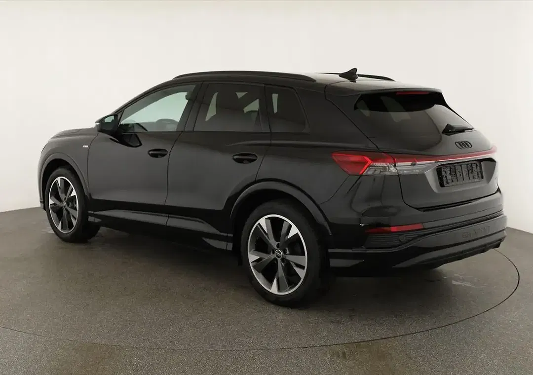 Audi Q4 e-tron - Thumbnail 4