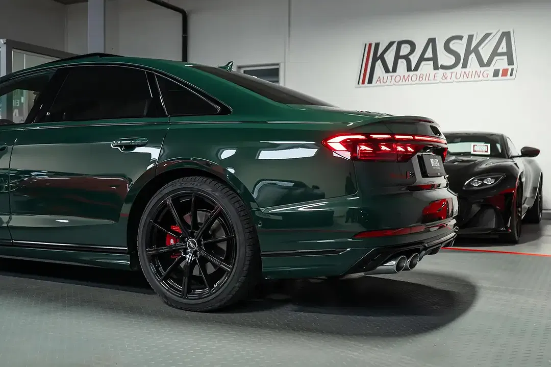 Audi S8 - Thumbnail 11