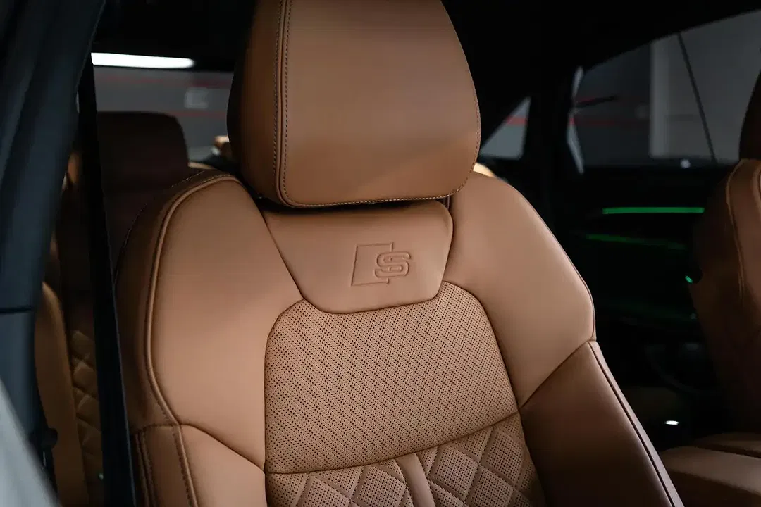 Audi S8 - Thumbnail 21