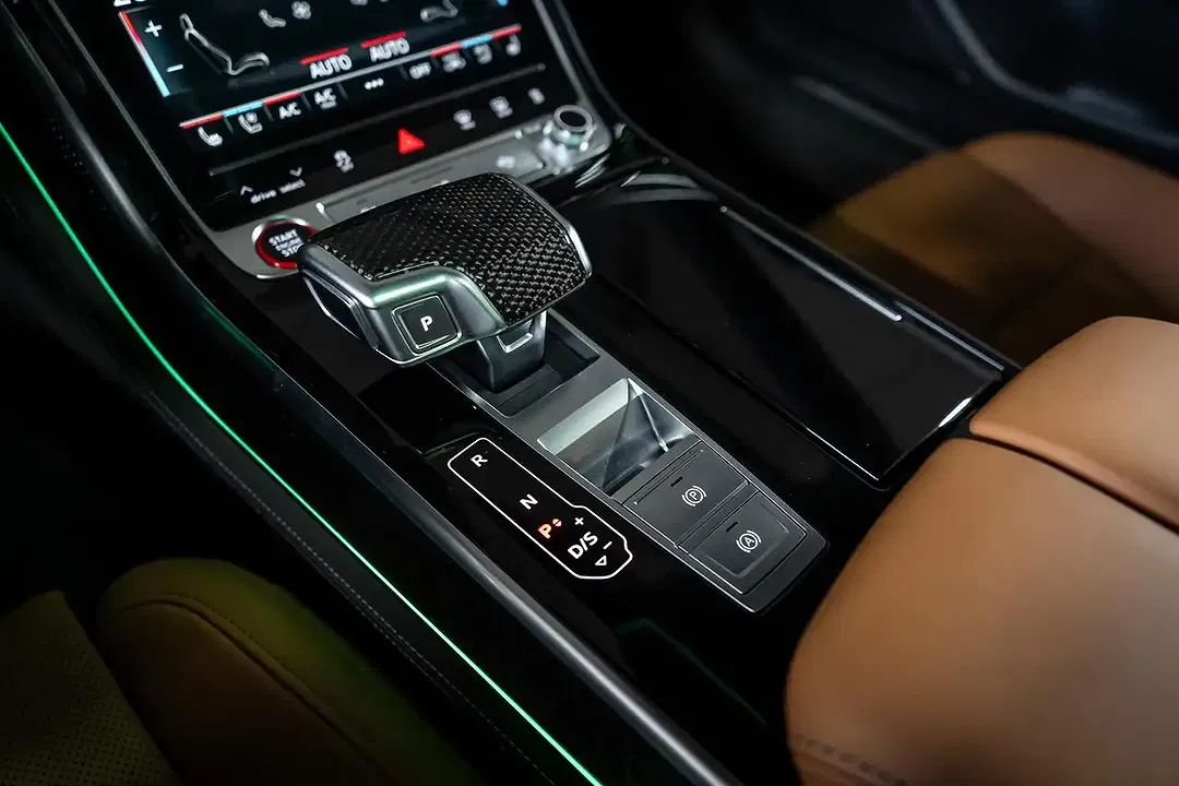 Audi S8 - Thumbnail 26