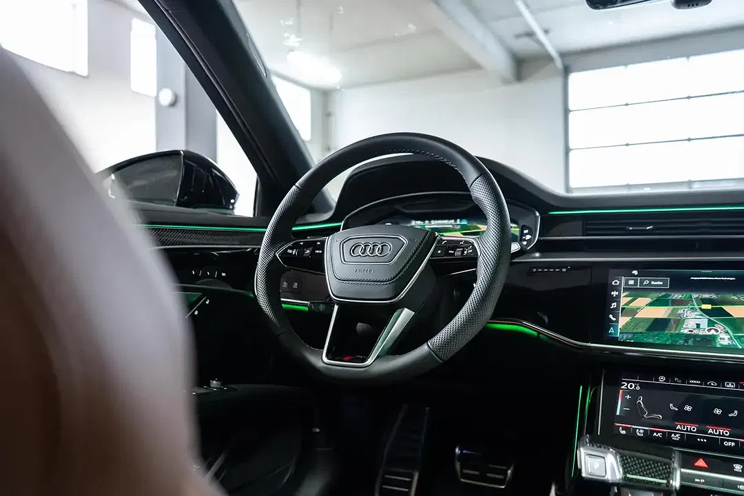 Audi S8 - Thumbnail 29
