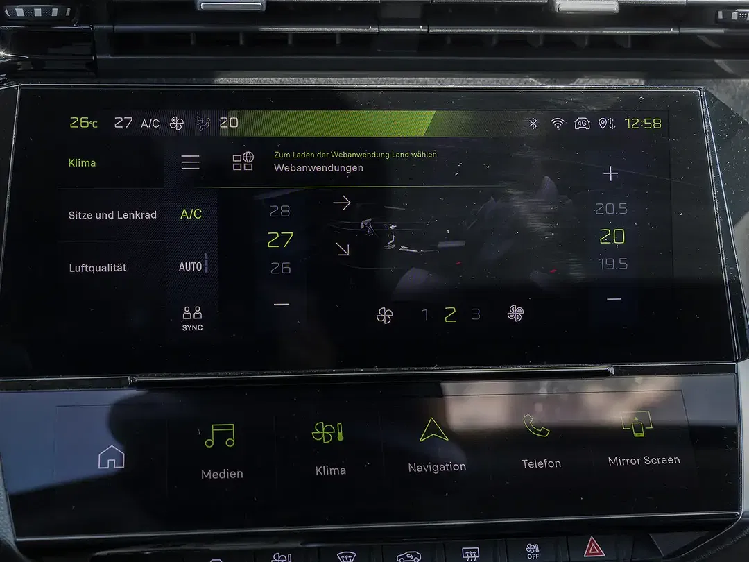 Peugeot 308 - Thumbnail 13