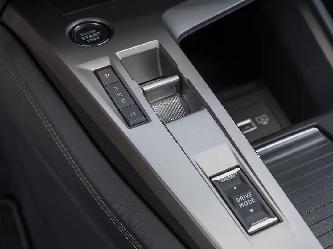 Peugeot 308 - Thumbnail 8