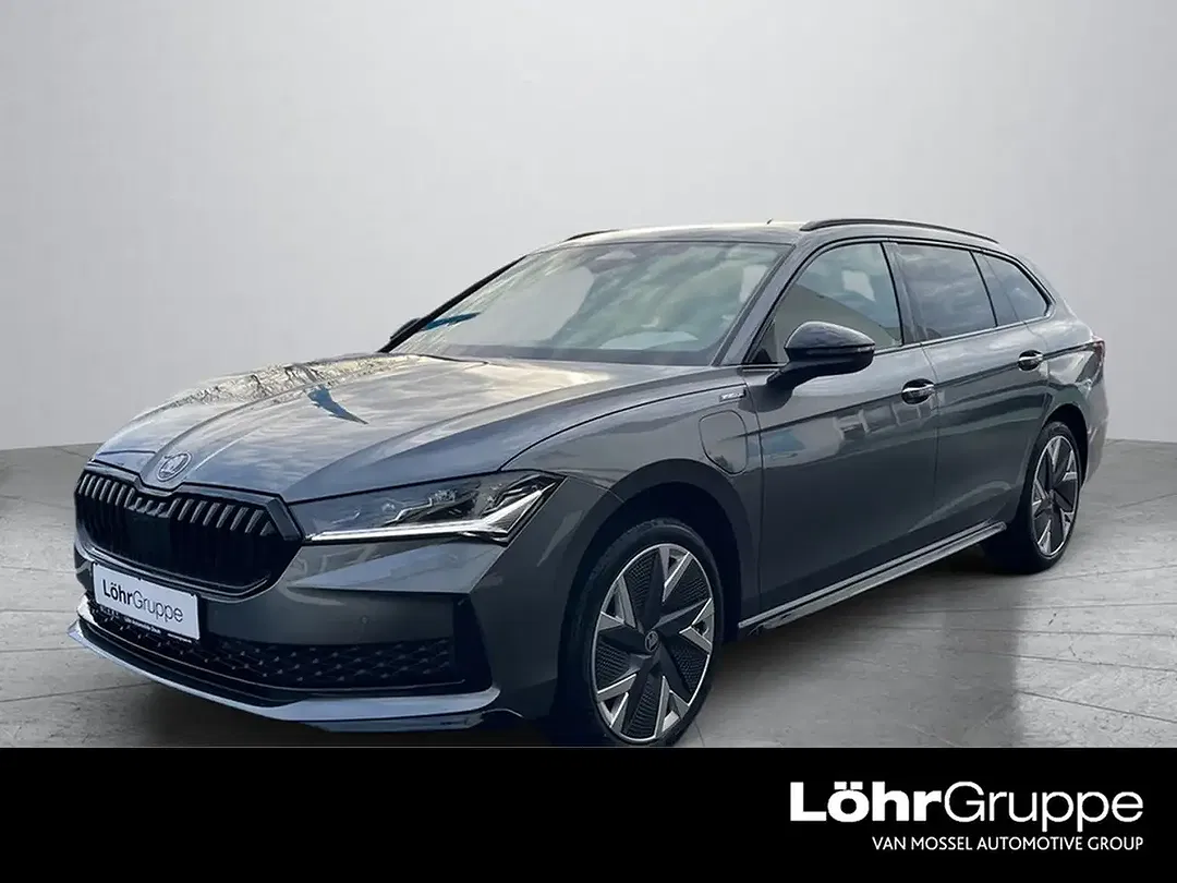Skoda Superb - Thumbnail 1