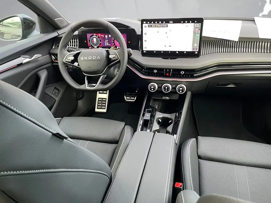 Skoda Superb - Thumbnail 12