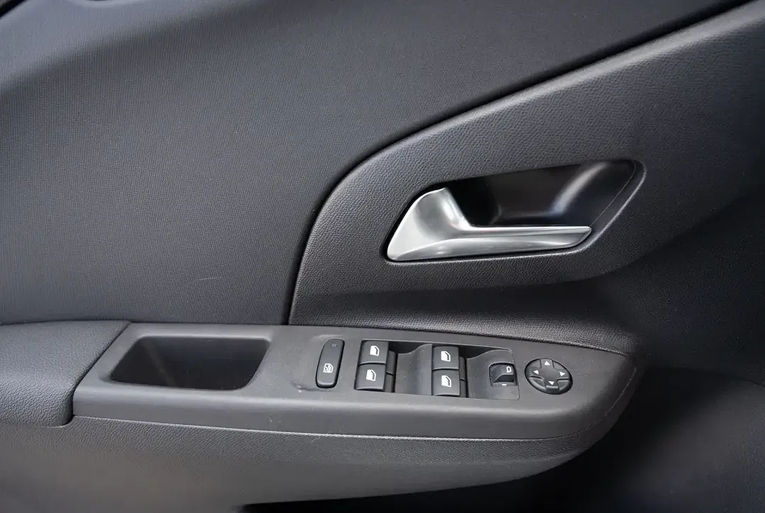 Opel Corsa - Thumbnail 13