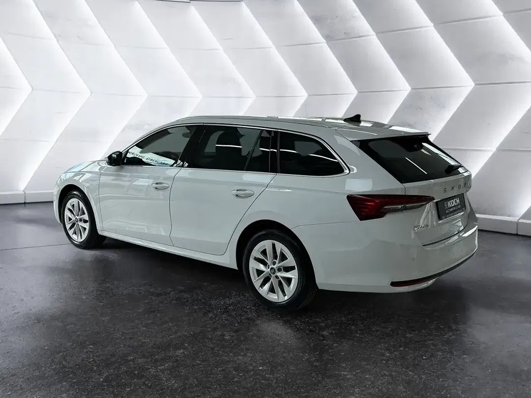 Skoda Octavia - Thumbnail 1