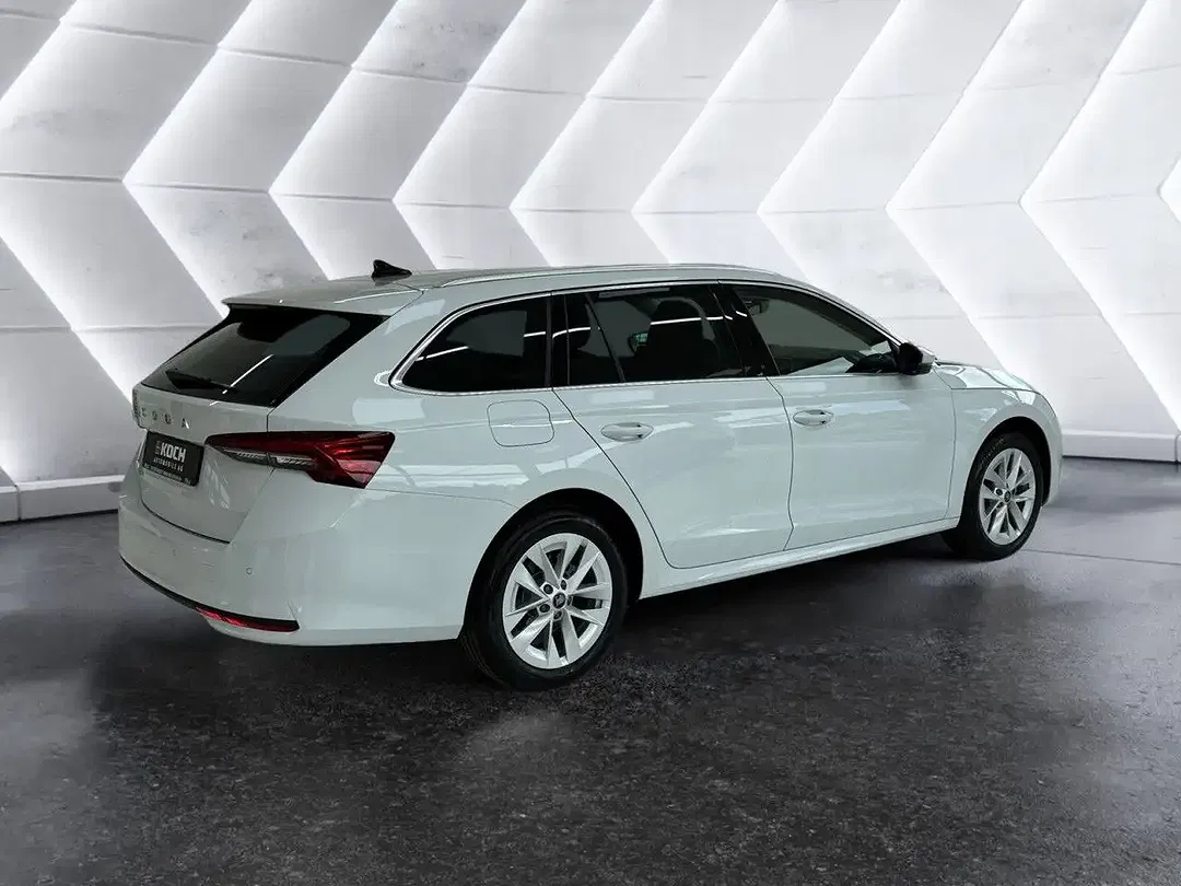 Skoda Octavia - Thumbnail 2
