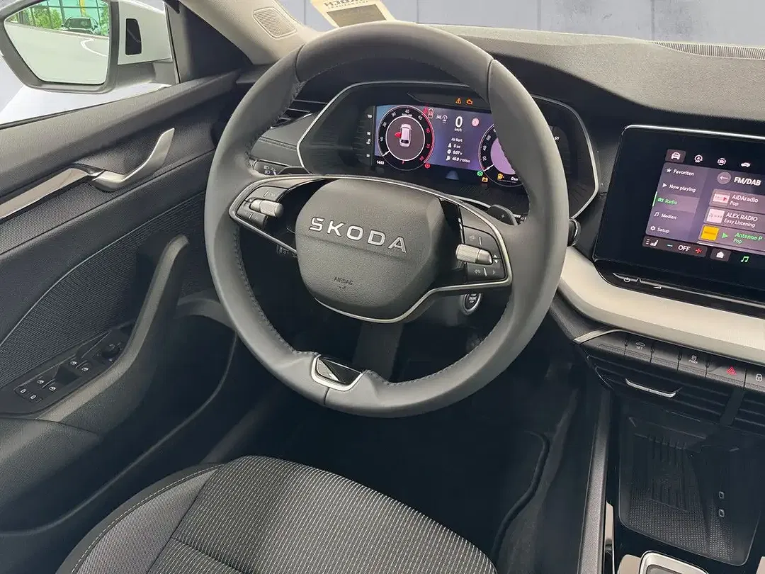 Skoda Octavia - Thumbnail 7