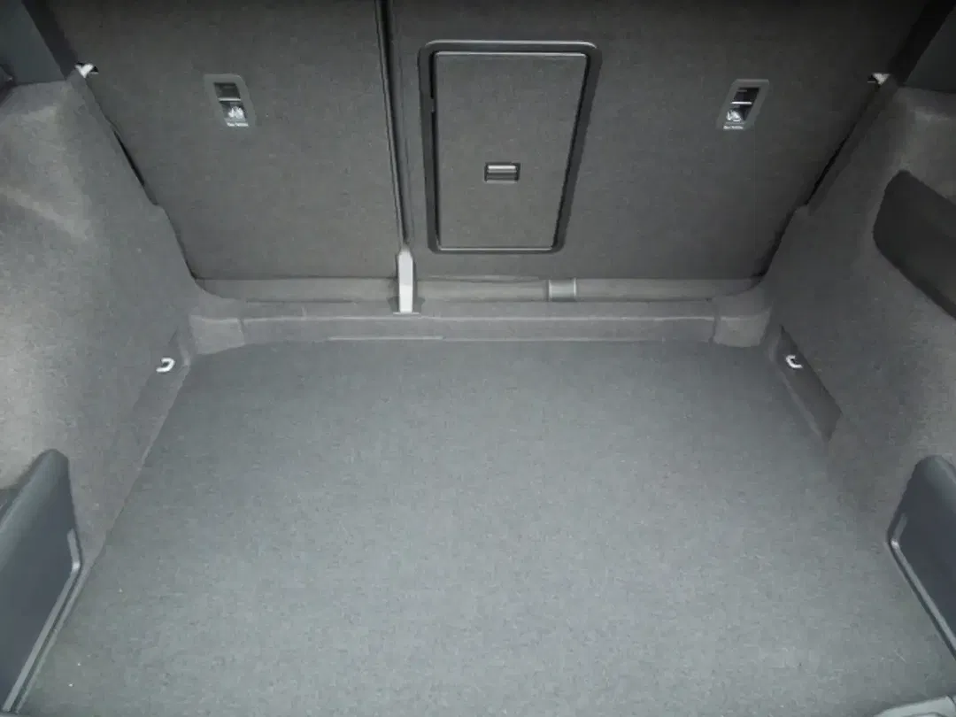 Skoda Karoq - Thumbnail 11