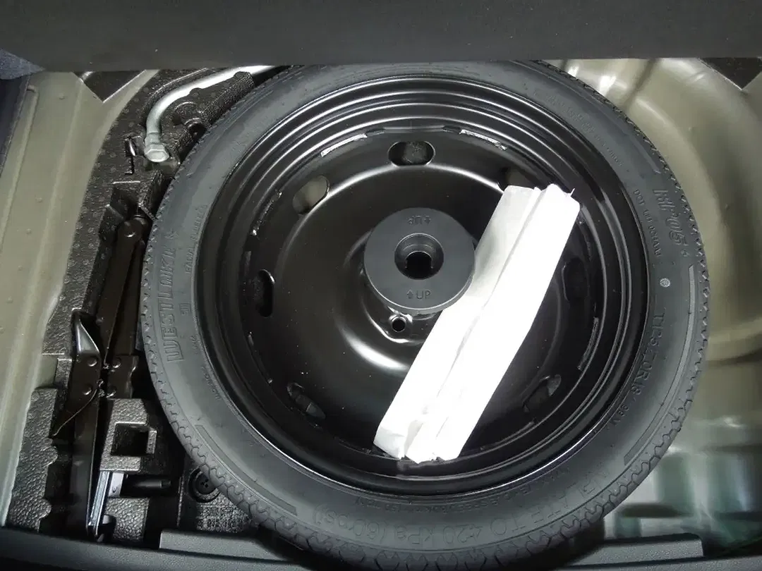 Skoda Karoq - Thumbnail 13