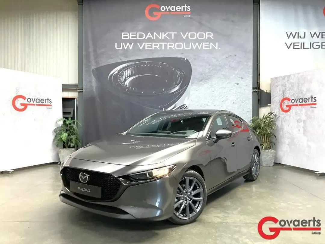 Mazda 3 - Thumbnail 1
