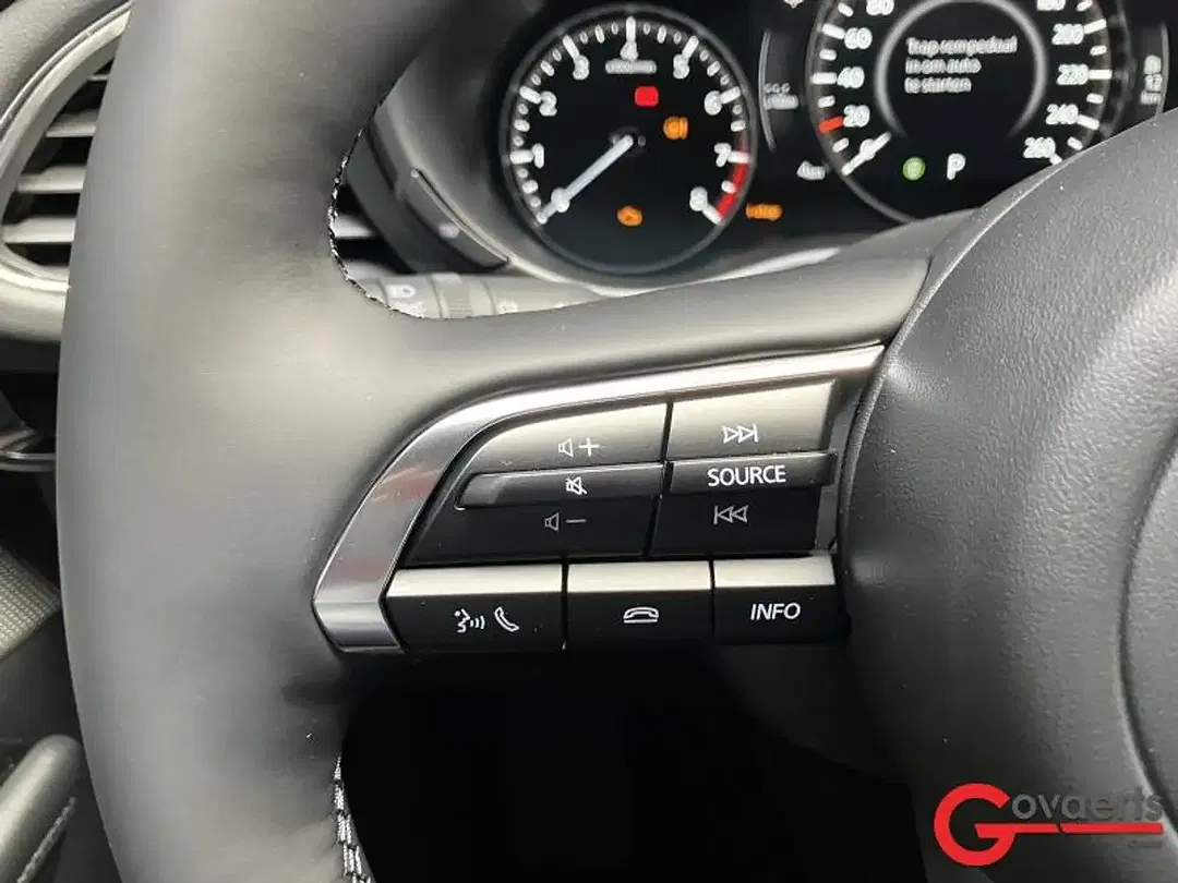 Mazda 3 - Thumbnail 15