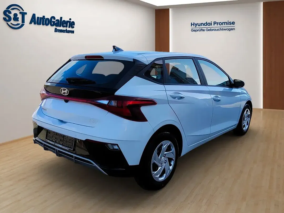 Hyundai i20 - Thumbnail 3