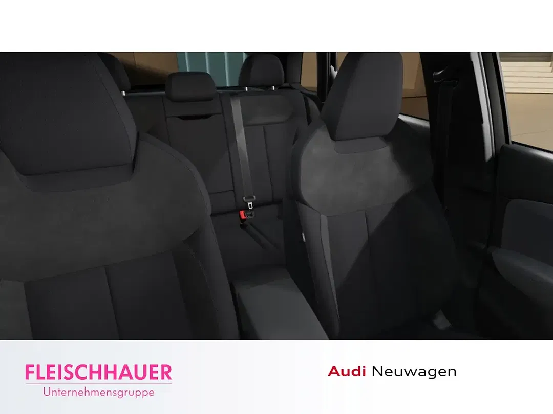 Audi Q3 - Thumbnail 8