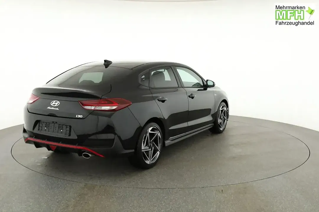 Hyundai i30 - Thumbnail 15