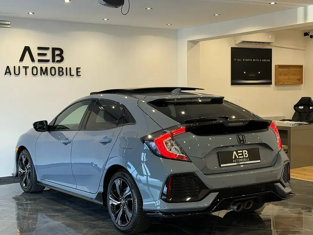 Honda Civic - Thumbnail 11