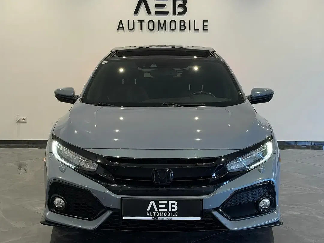 Honda Civic - Thumbnail 5