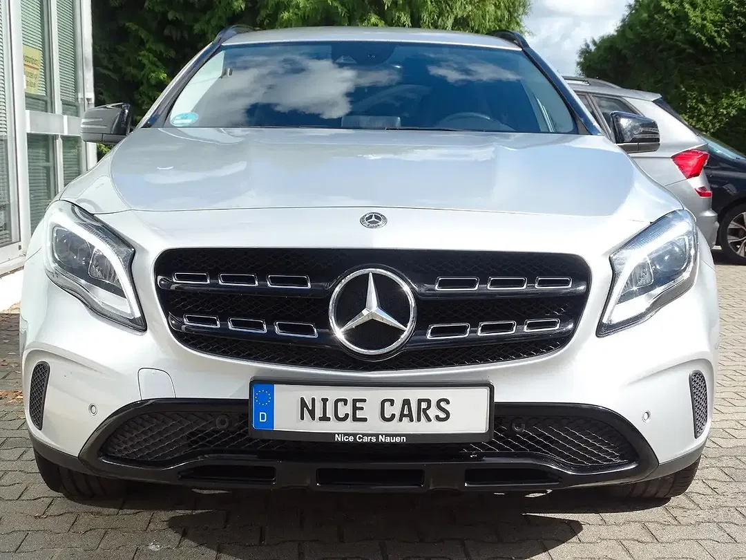 Mercedes-Benz GLA 200 - Thumbnail 8