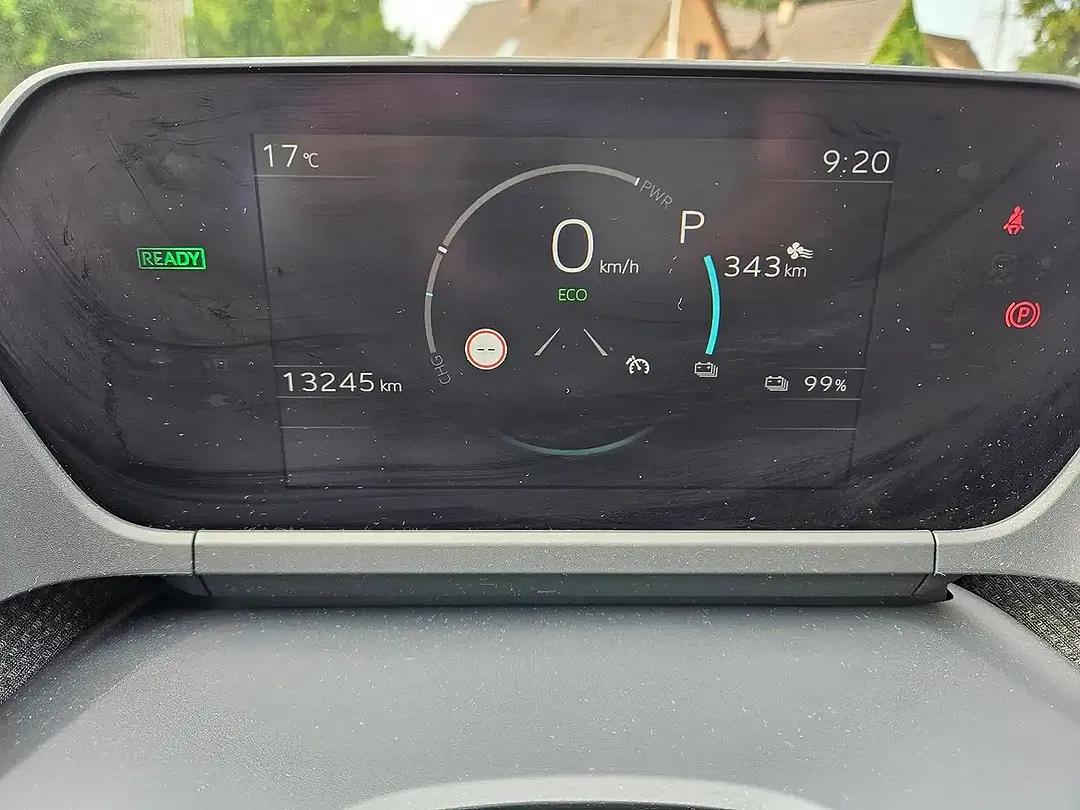Subaru Solterra - Thumbnail 10
